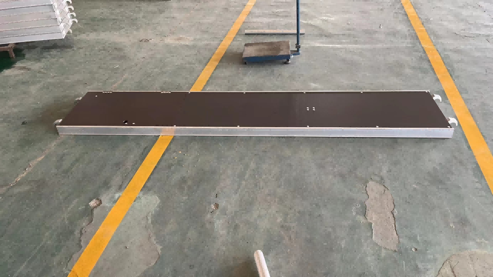 wood scaffold planks assi di impalcatura in legno
