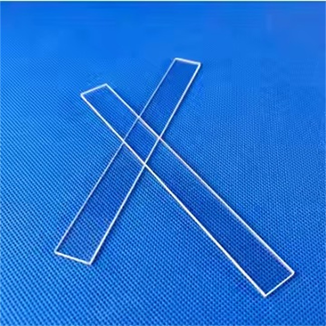 Rectangular ultra-thin transparent quartz plate Placa rectangular de cuarzo transparente ultrafina