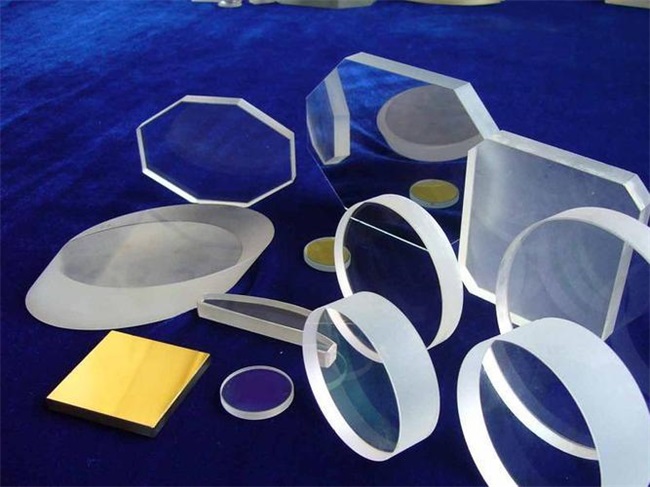 High Transmission Quartz Plate لوحة كوارتز عالية النقل