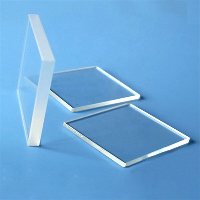 Factors affecting the purity of quartz glass Fattori che influenzano la purezza del vetro al quarzo