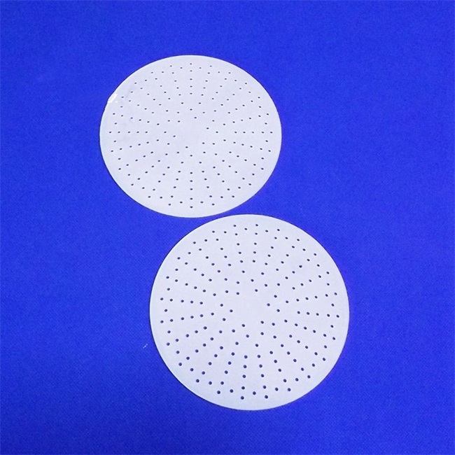 High temperature resistant white fused and polished porous quartz plates ألواح كوارتز مسامية مصقولة ومدمجة باللون الأبيض ومقاومة لدرجات الحرارة العالية