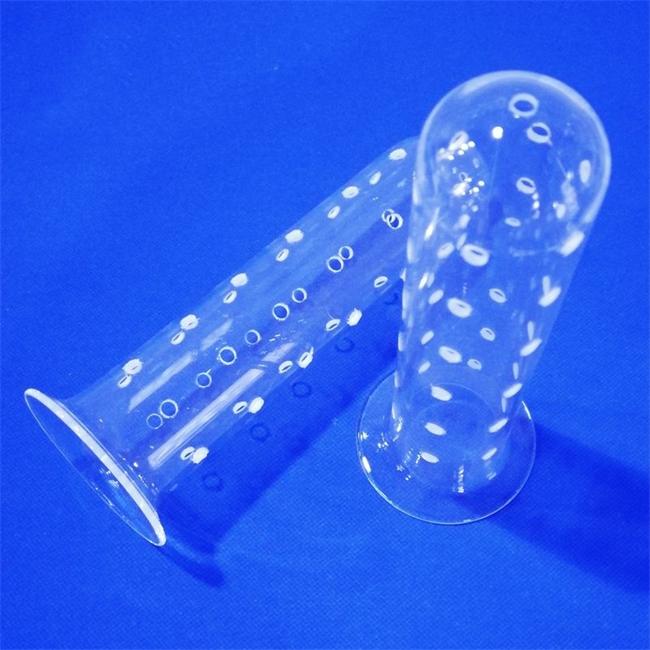 High precision quartz porous tube Tube poreux en quartz de haute précision