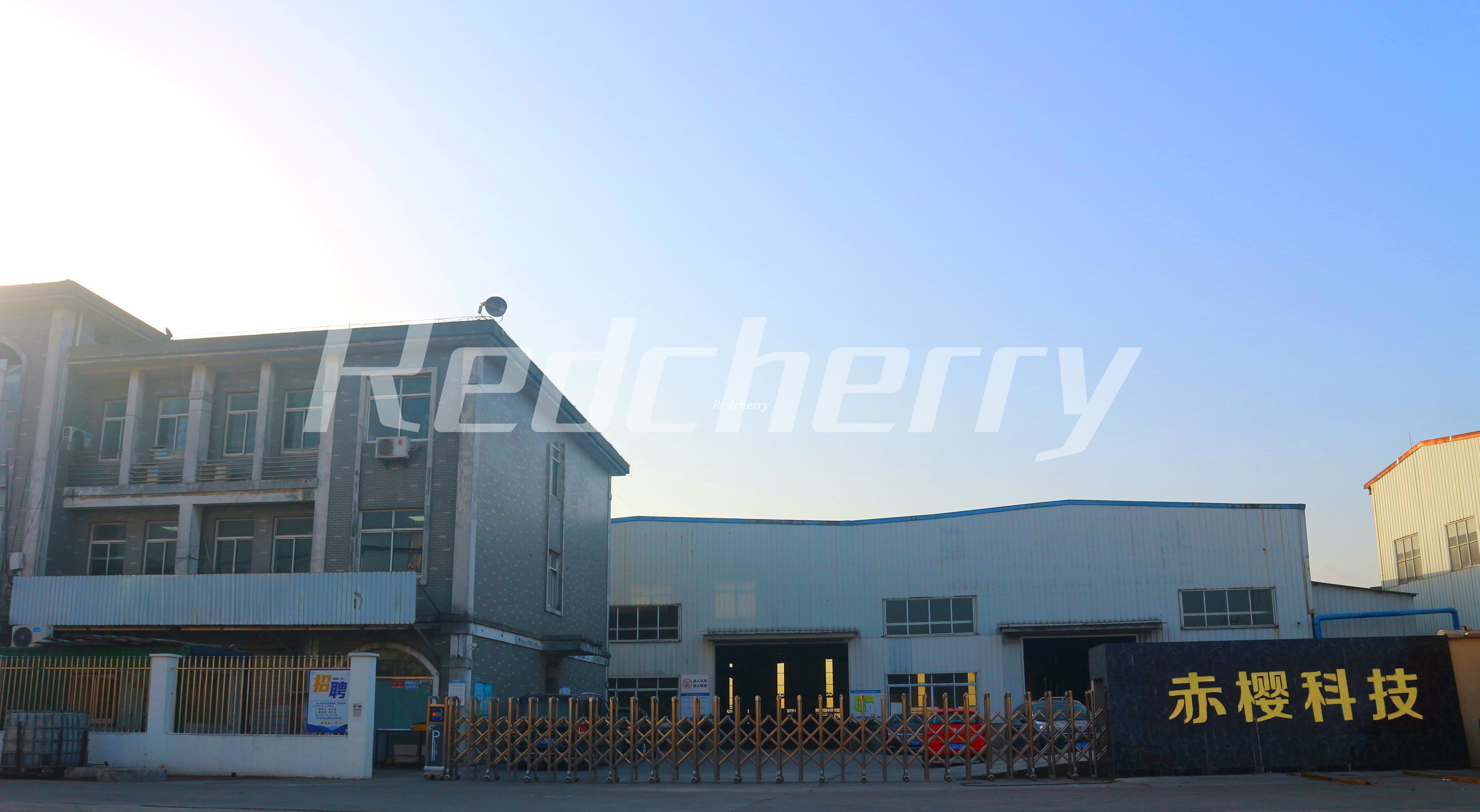 professional-team-of-aluminum-extrusion-and-heat-exchanger-tube-experts فريق محترف من خبراء أنابيب سحب الألمنيوم والمبادلات الحرارية