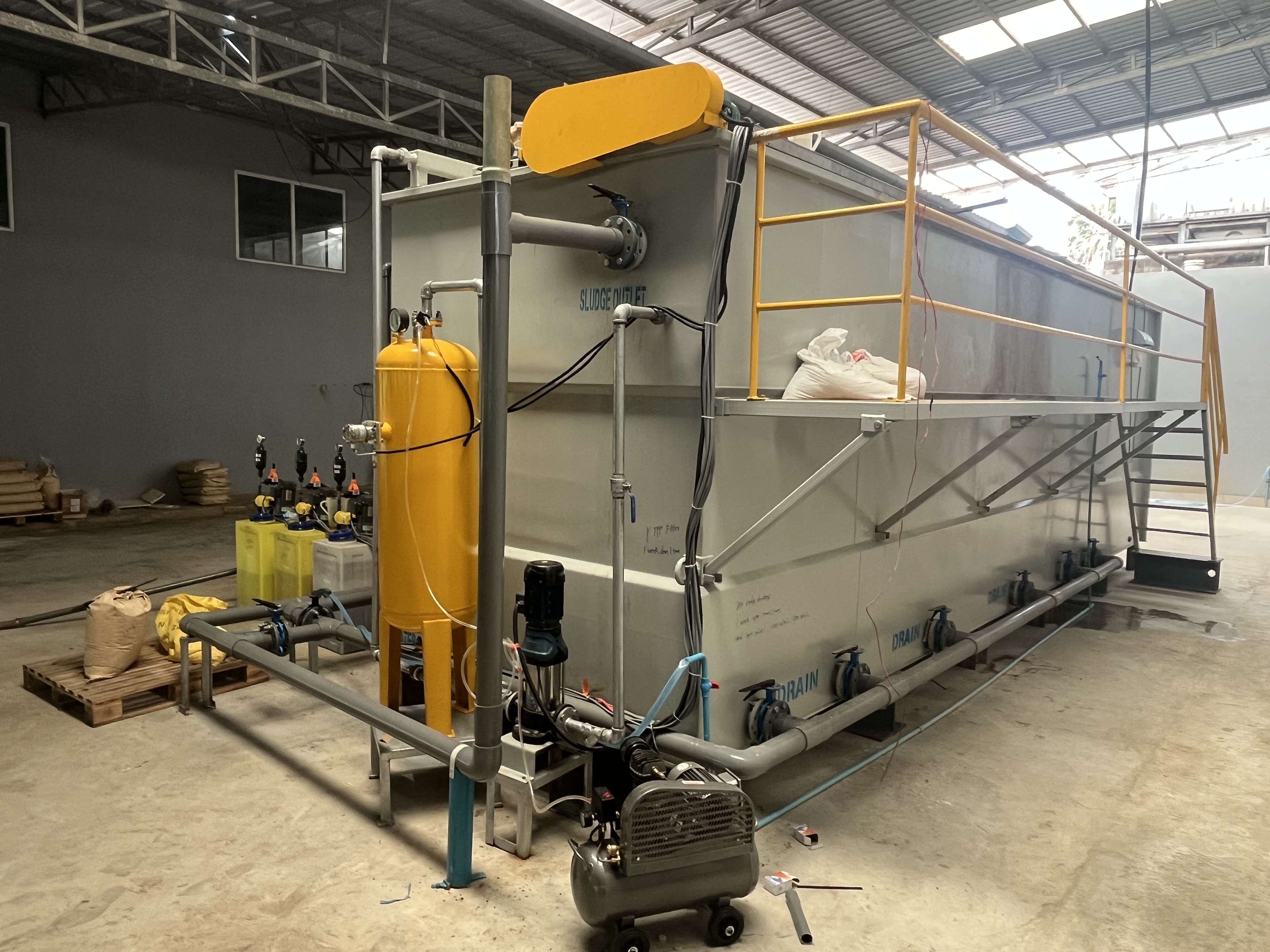 Pharmaceutical wastewater مياه الصرف الصحي الدوائية