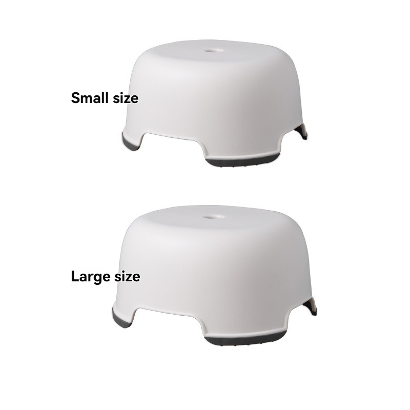plastic stackable stool プラスチック製の積み重ね可能なスツール