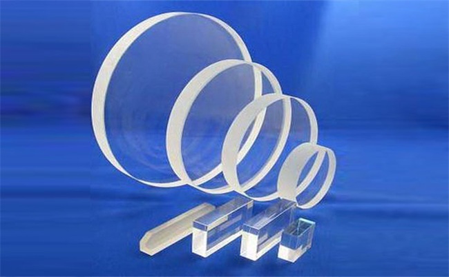 What is the transparency of quartz plates ما هي شفافية صفائح الكوارتز