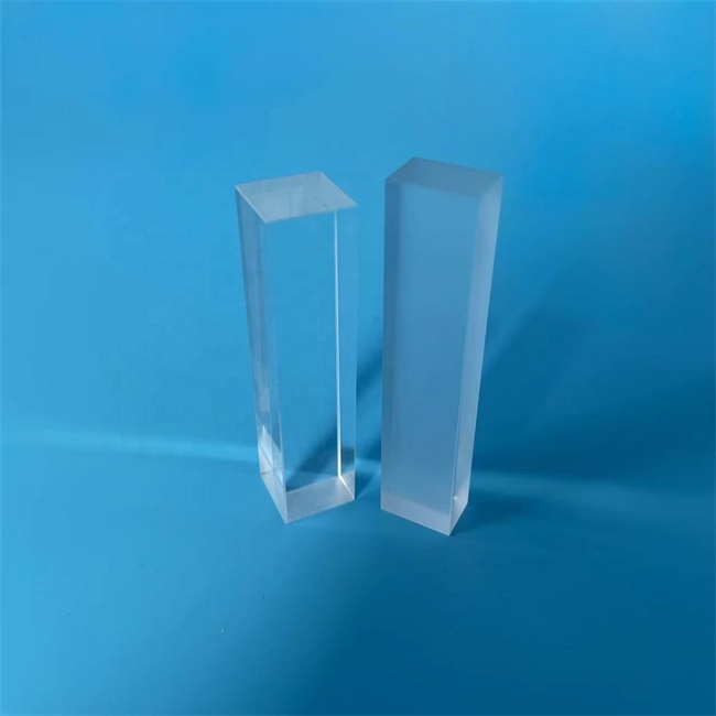 40-600mm transparent rectangular irregular fused silica blocks كتل سيليكا منصهرة غير منتظمة الشكل مستطيلة الشكل وشفافة مقاس 40-600 مم