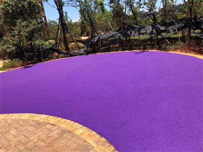 Odorless purple EPDM rubber granules Geruchloses violettes EPDM-Gummigranulat