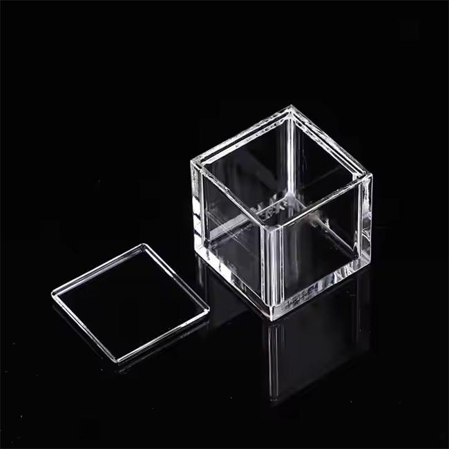 Small-diameter transparent quartz crucible Price Transparenter Quarztiegel mit kleinem Durchmesser Preis