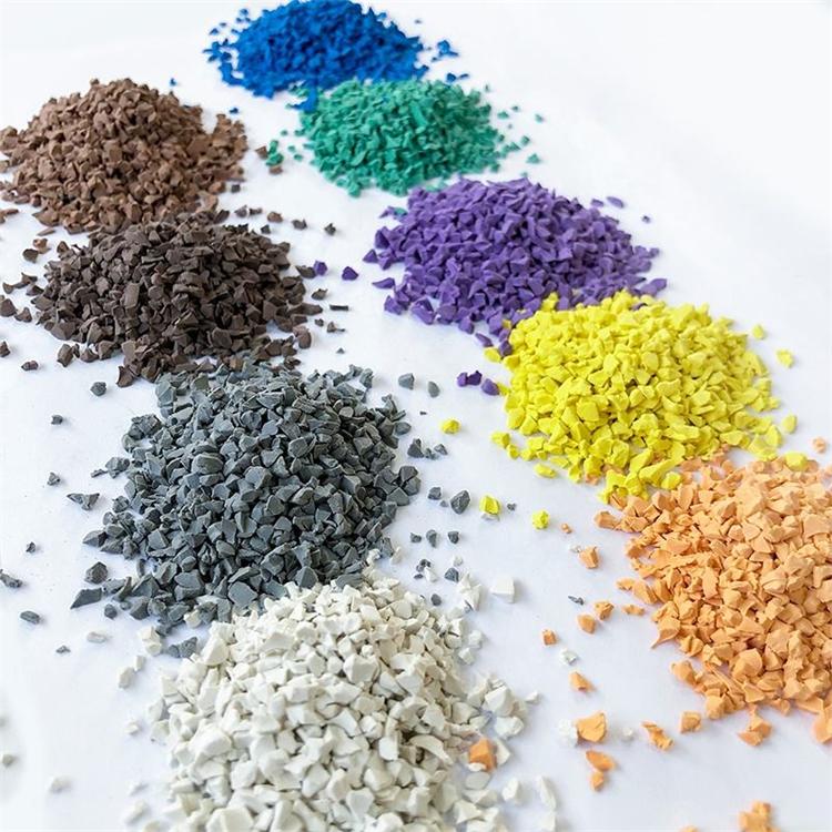 Colored EPDM rubber granules حبيبات مطاطية ملونة EPDM