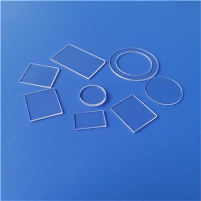 Feuille de quartz carr&eacute;e transparente d'un diam&egrave;tre de 50 &agrave; 70 mm