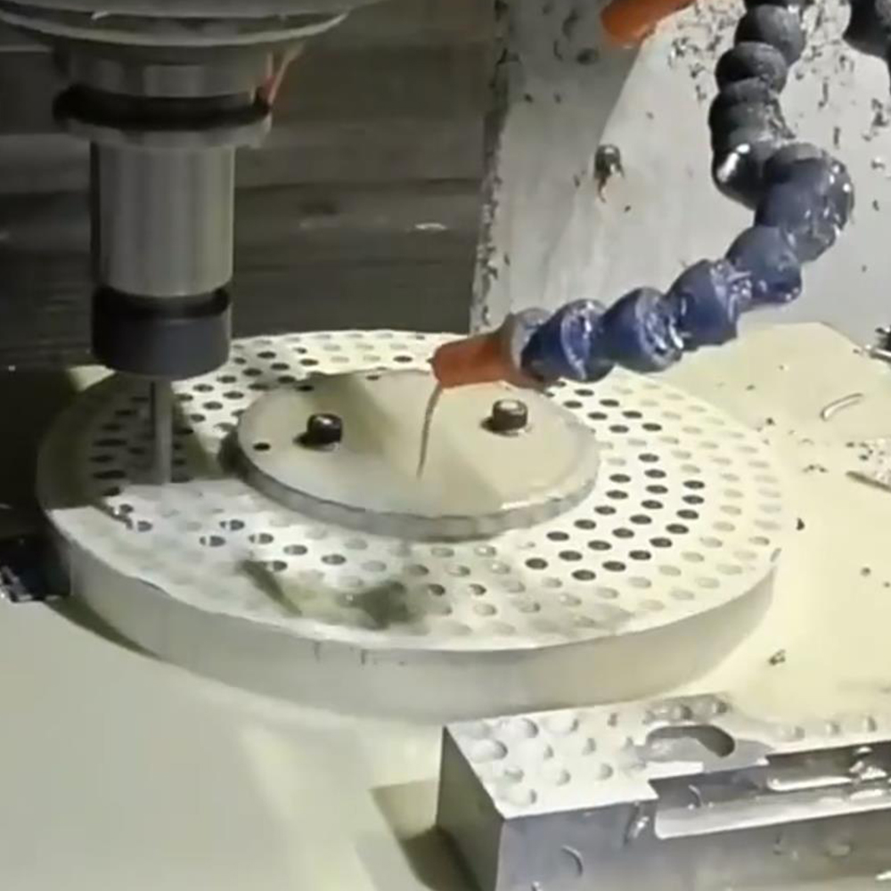 ម៉ាស៊ីនកិន cnc