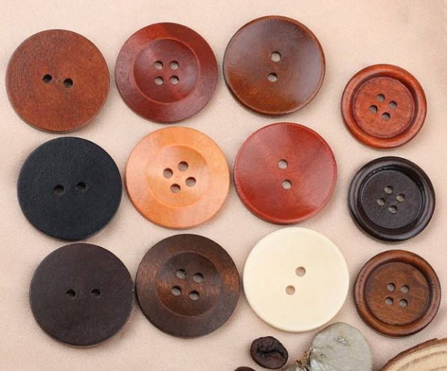 bottone del vestito di legno 