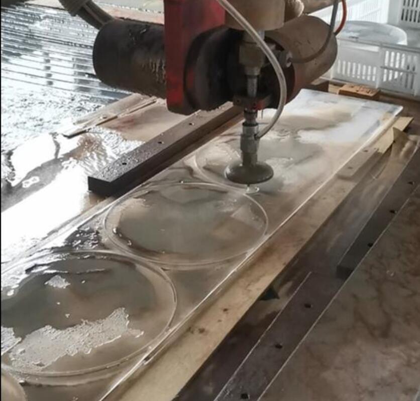 Quarzschneidemaschine
