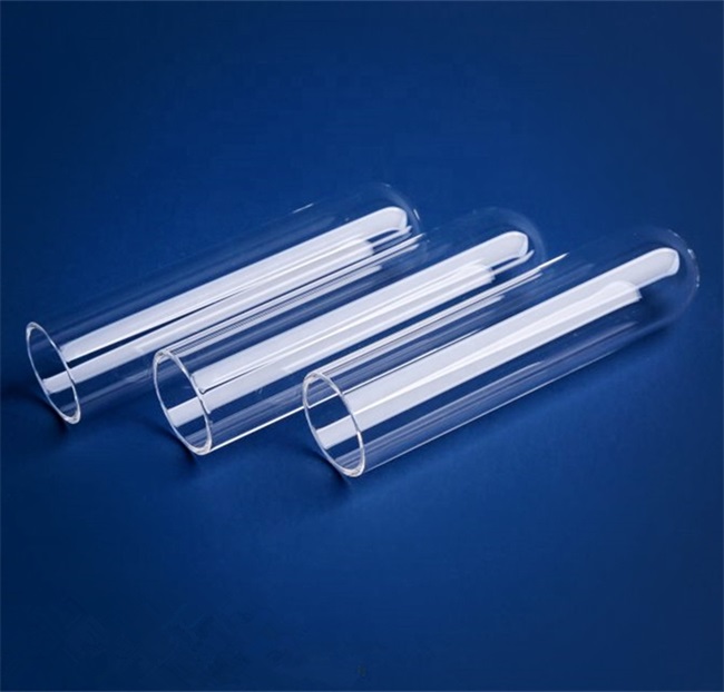 Hochtemperatur- und korrosionsbest&auml;ndiges Quarzglas