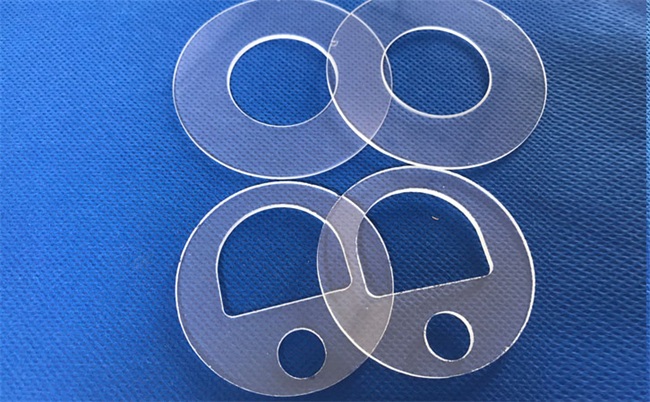 石英シートの電気絶縁性能はどのくらいですか