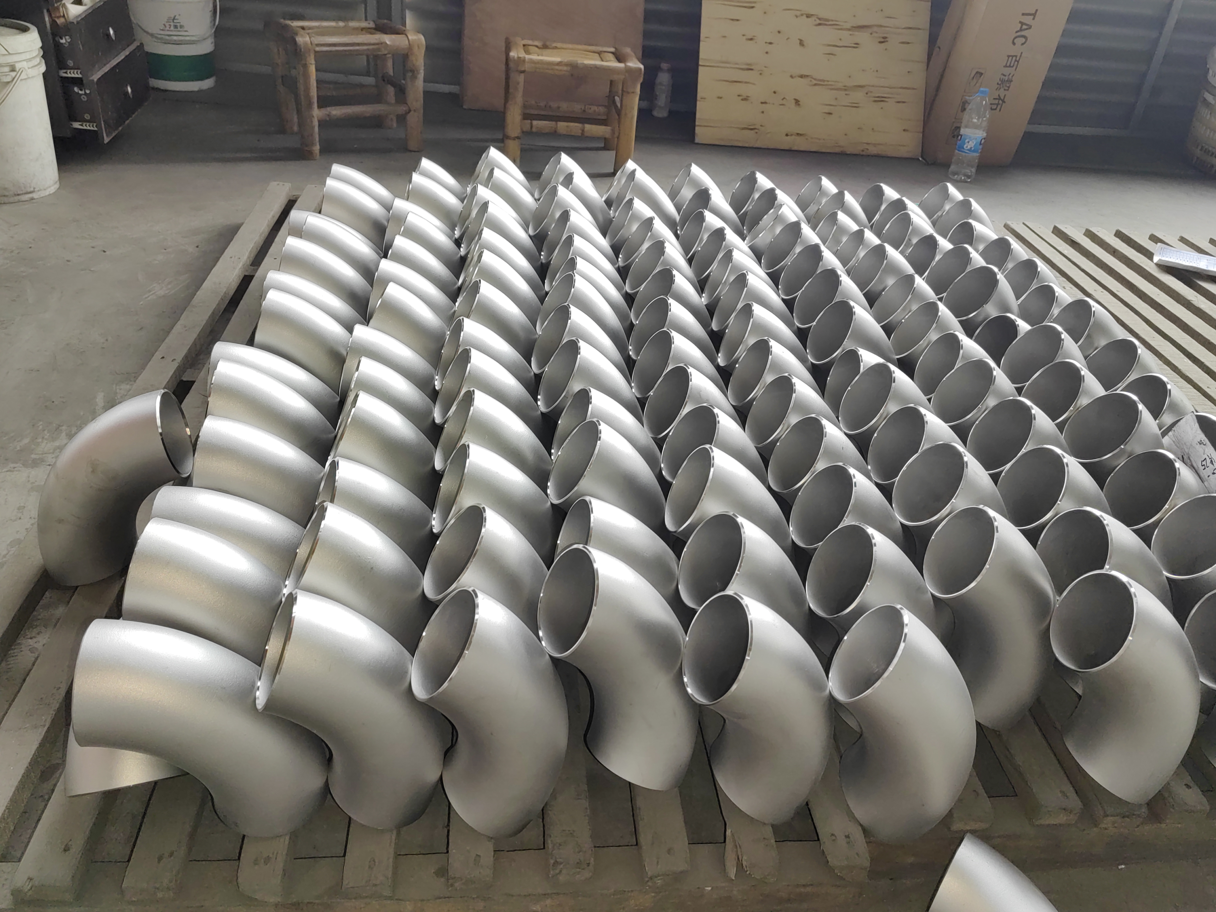 និយមន័យនៃកែងដៃដែកអ៊ីណុក