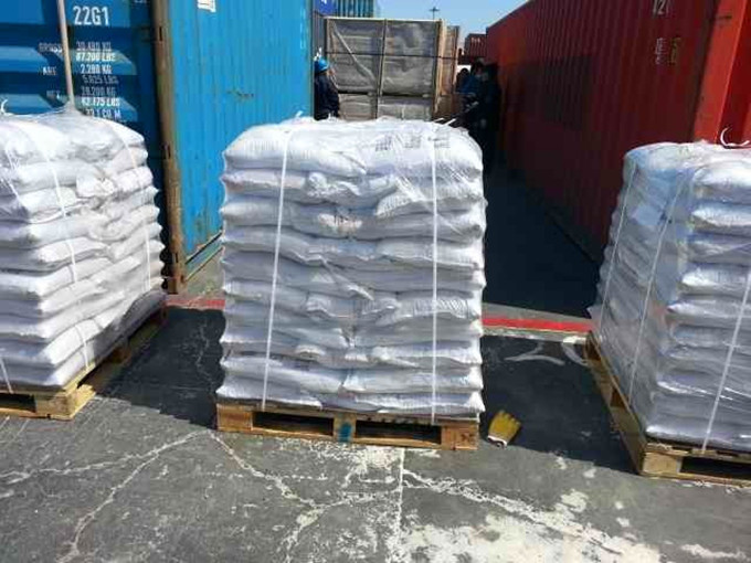 25kg bag with pallet of silica sand
