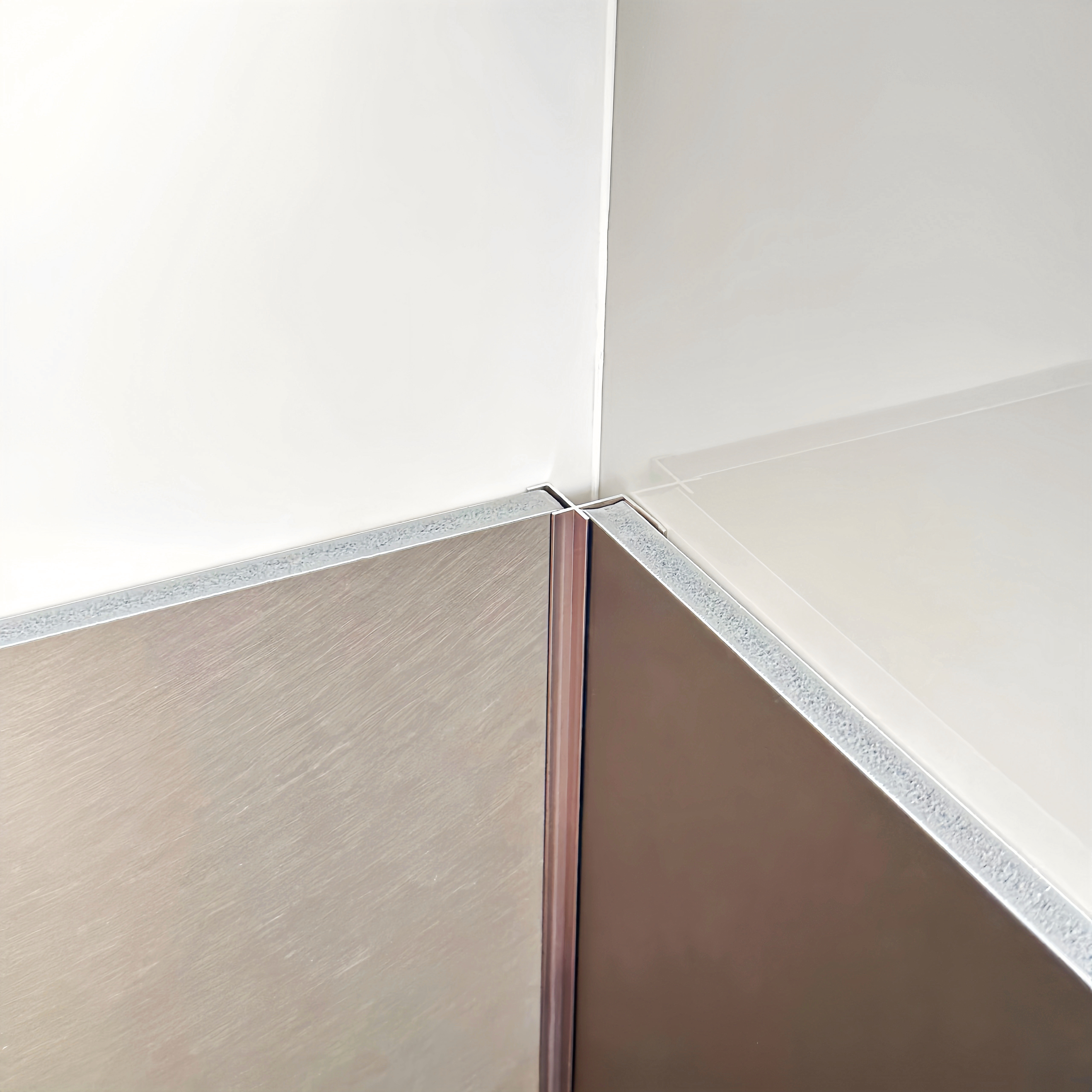 8mmの内側コーナーライン