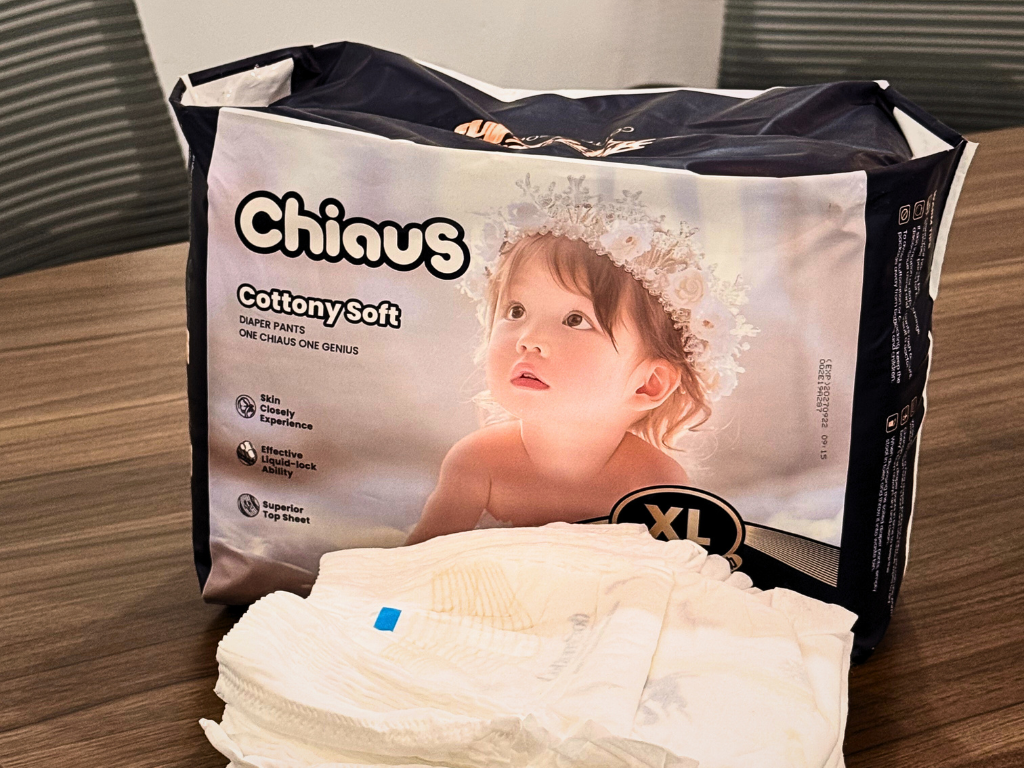 chiaus baby pull up pants bag sa office desk
