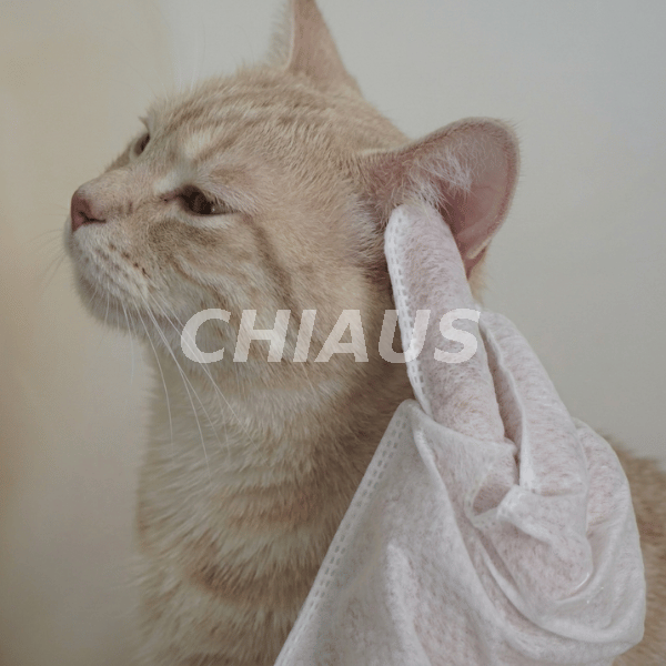 Five-finger-pet-grooming-gloves-for-cats.png