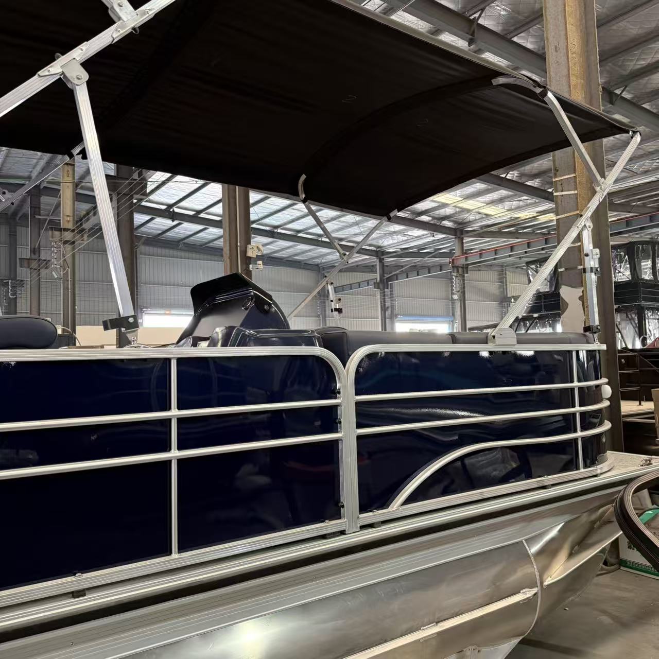 19ft Classic Pontoon na may mga upuan sa pangingisda10