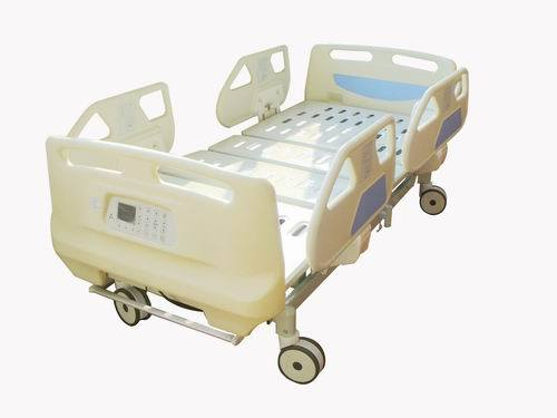 (MS-E130) Cinq patientes lit électrique hôpital lit médical ICU patient lit